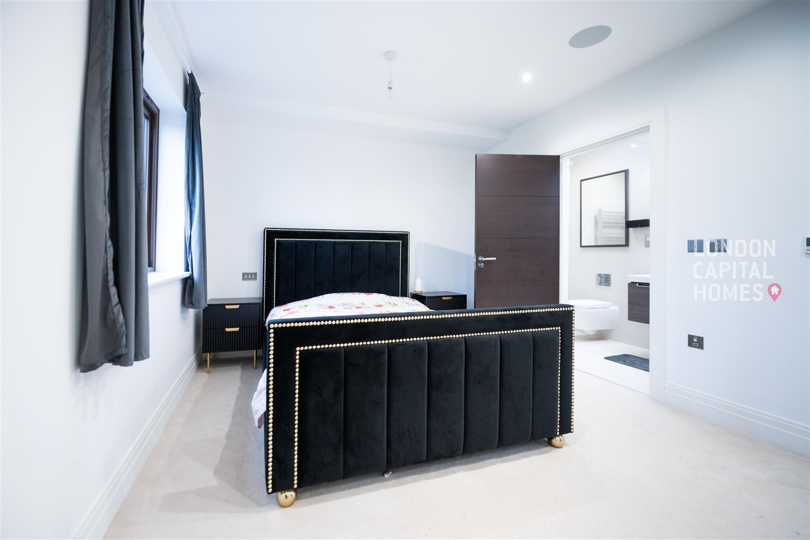 Duchess Crescent, Stanmore